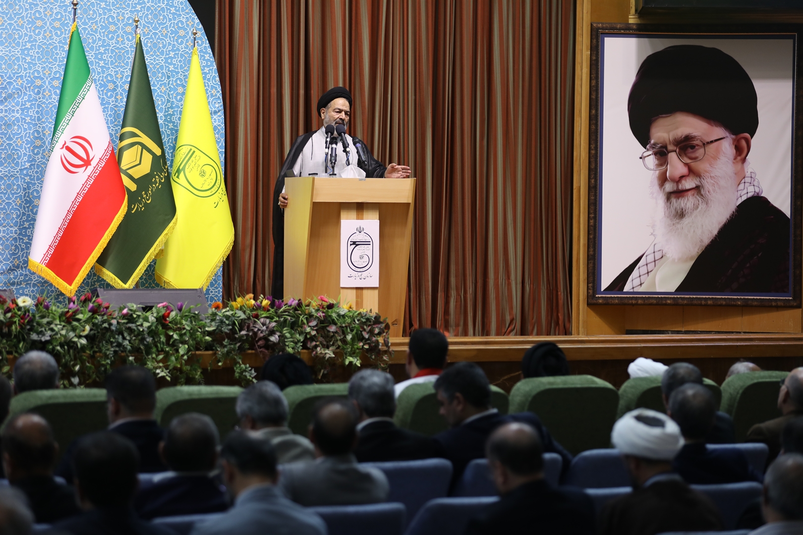 نماینده ولی فقیه در امور حج و زیارت: مسئولیت در نظام اسلامی یک نعمت بزرگ الهی است