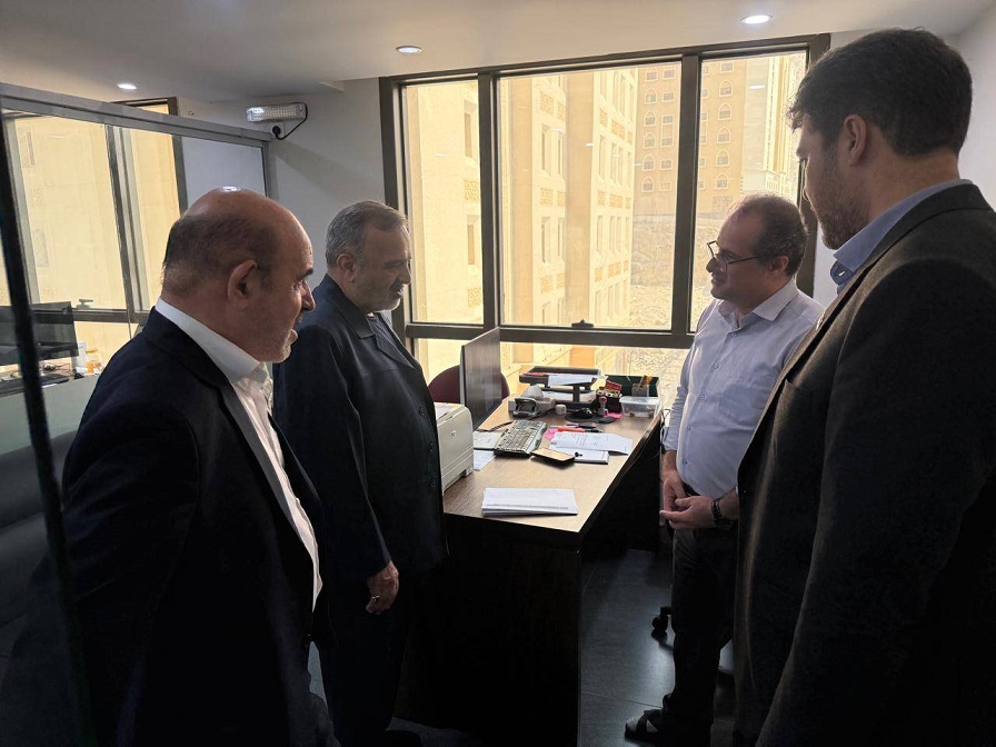 تأکید بر بهره‌گیری از فناوری‌های نوین در مدیریت عمره/ بازدید رئیس سازمان حج از ستاد عملیات مکه