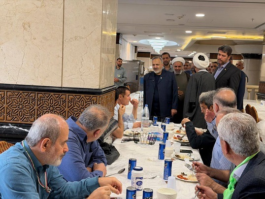 بازدید رئیس سازمان حج وزیارت از ۲ هتل محل اقامت زائران ایرانی در مدینه