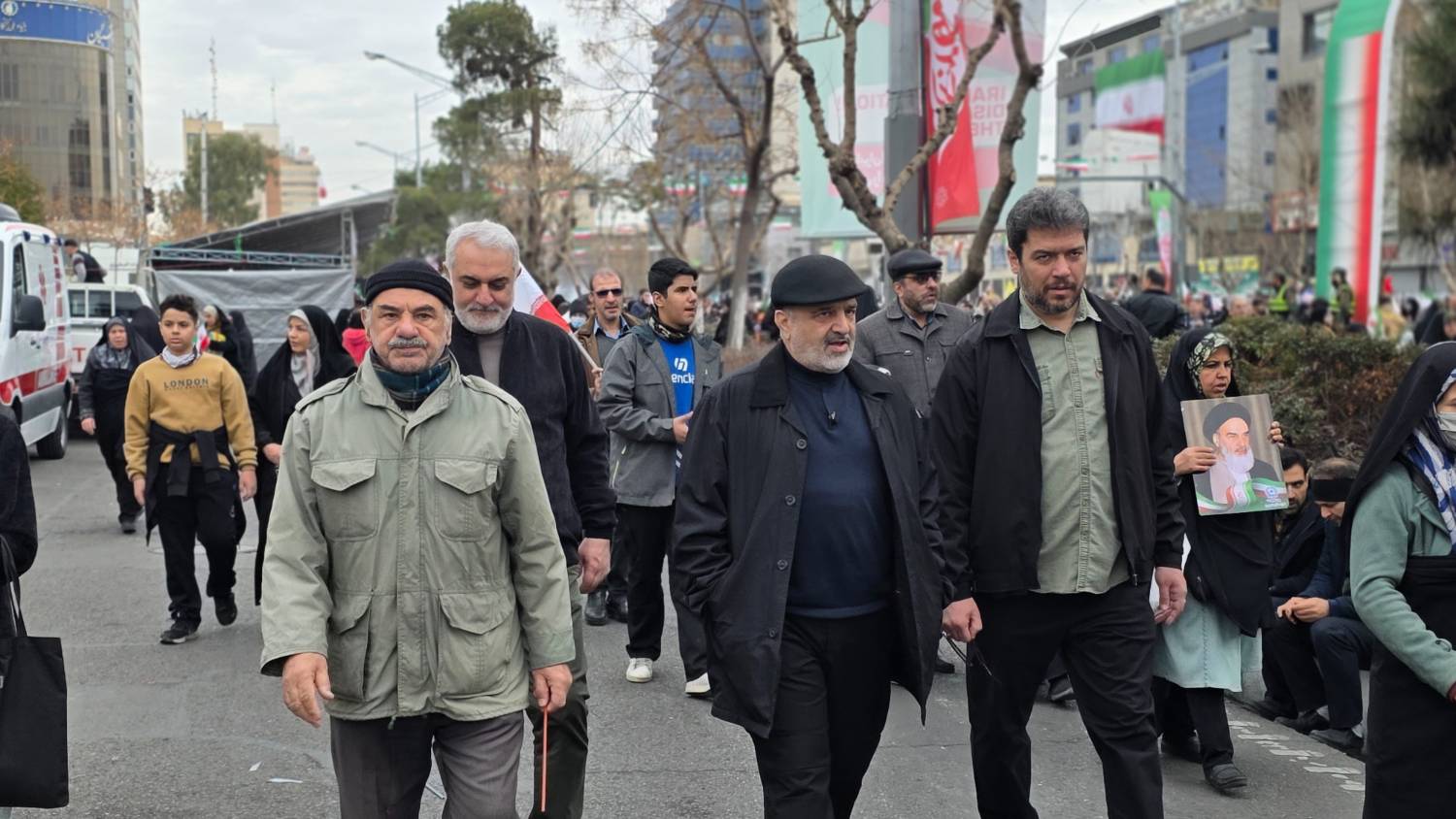 حضور رئیس سازمان حج و زیارت در راهپیمایی ۲۲ بهمن/ تأکید بر وحدت و همراهی با مردم