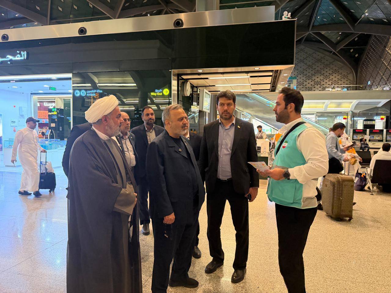 بازدید رئیس سازمان حج و زیارت از روند خدمت‌رسانی به زائران در میقات شجره و ایستگاه قطار مدینه