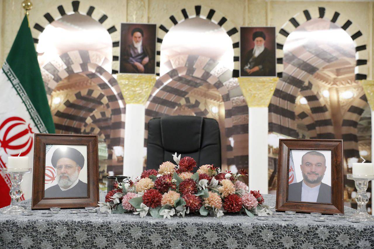 ادای احترام نمایندگان کشورهای اسلامی به «شهدای خدمت» در مدینه النبی+تصاویر 